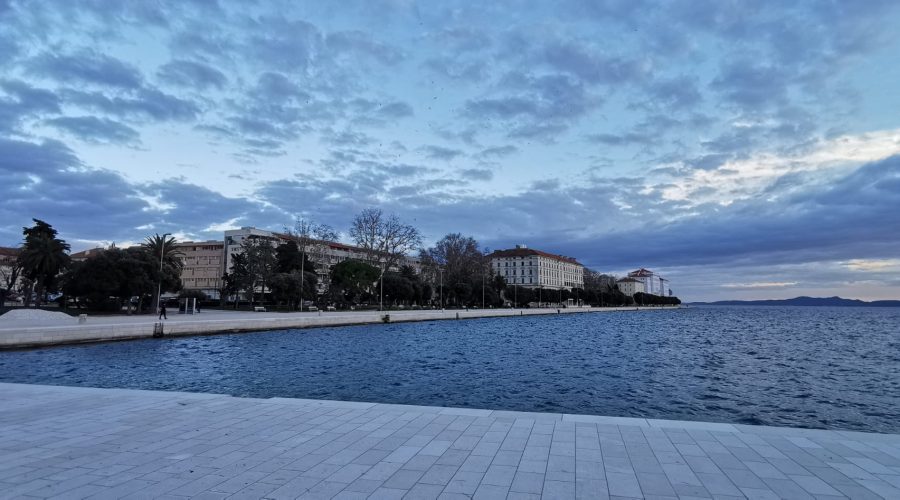 Zadar pogled s rive